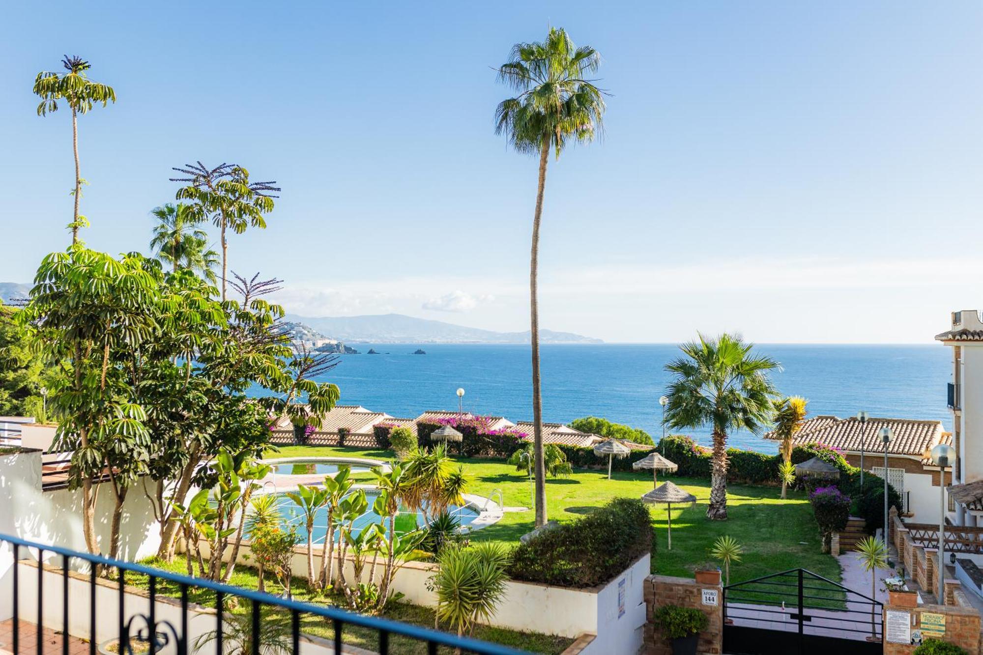 El Mirador-the Viewpoint, A Luxury For Up To 6 People La Herradura (Granada)